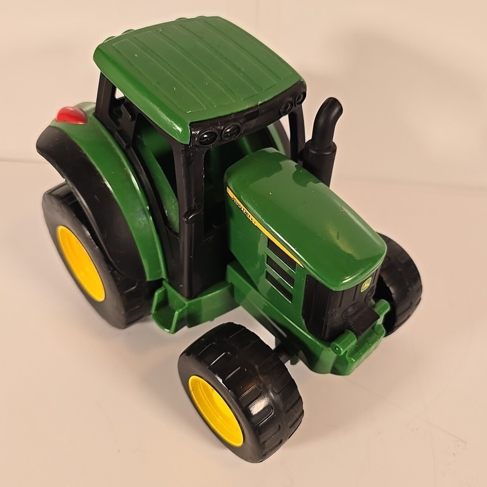 Green John Deere Monster Farm Tractor Model E0514Q00 Sound Feature Does Not Work